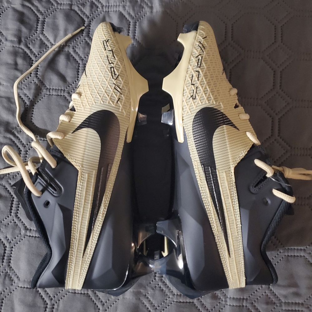 Nike Vapor Edge 360 Elite 2 Football Cleats - Gold